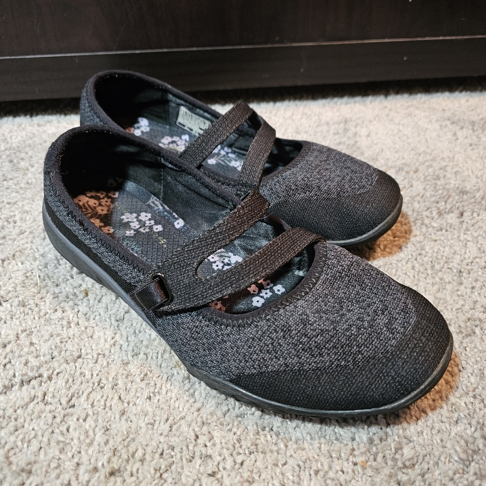 8.5 Wide Skechers Breathe Easy Lucky Lady Mary Jane Flats Black Gray - Picture 5 of 10